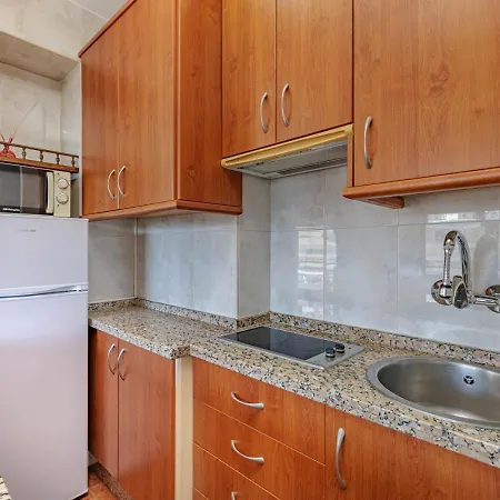 Beachfront 1br With Bathtub Appartamento *